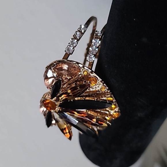 Vintage BETSEY JOHNSON Hollywood Glam Leopard Firefly Hinged Bracelet. - Picture 4 of 8